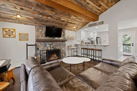 24 North Branch Road Winhall VT 05340
