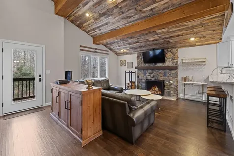 24 North Branch Road Winhall VT 05340