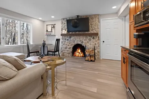 24 North Branch Road Winhall VT 05340