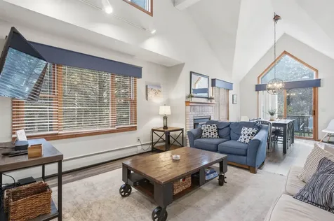 13 Woodsview Lane Lincoln NH 03251