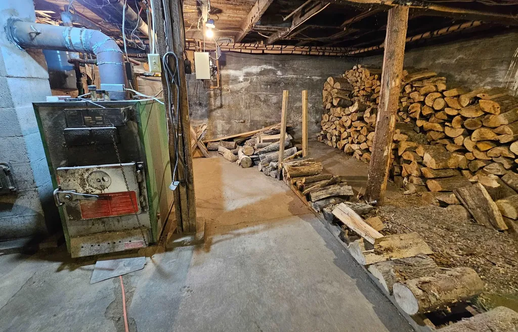 1733 Route 105 W Charleston Road Brighton VT 05846