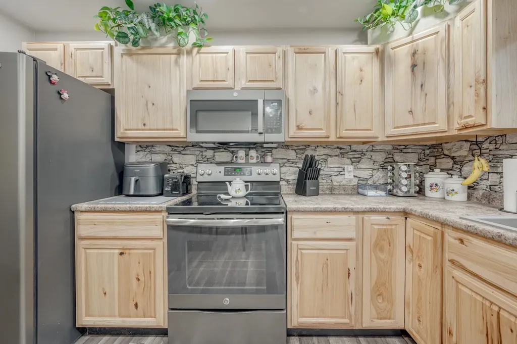 221 Campground Road Wilmot NH 03287