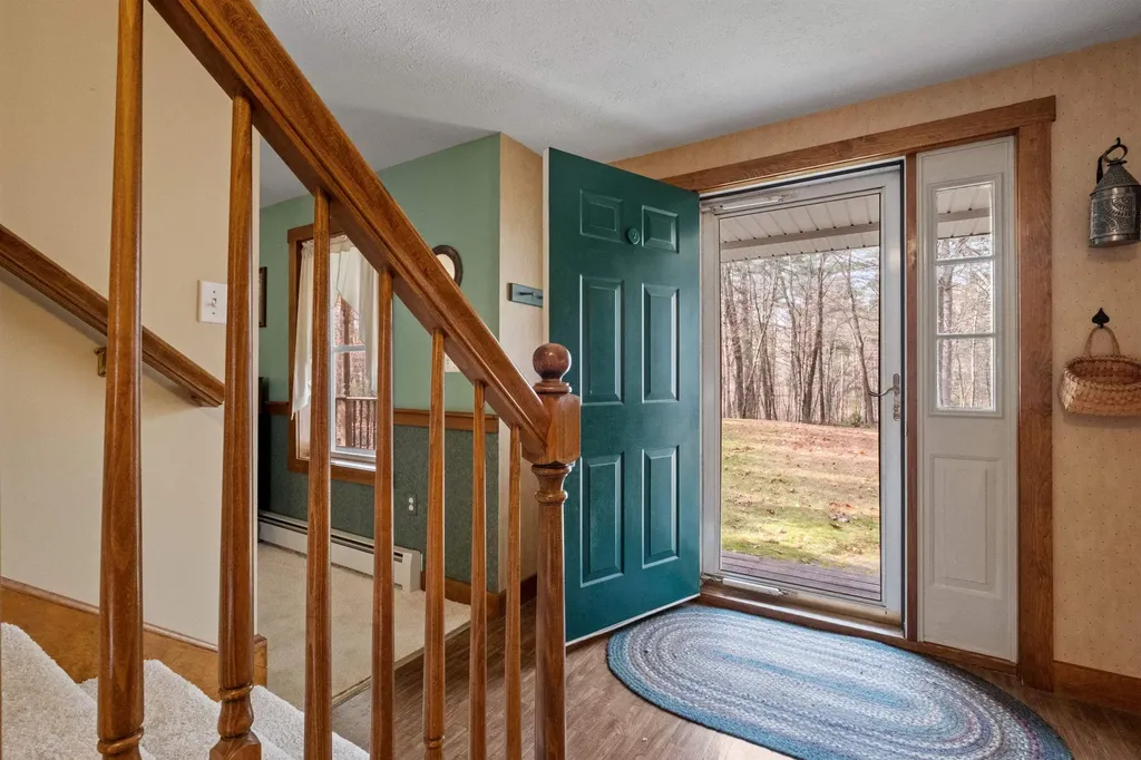 79 Woodward Road Merrimack NH 03054