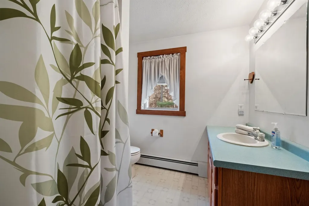 79 Woodward Road Merrimack NH 03054