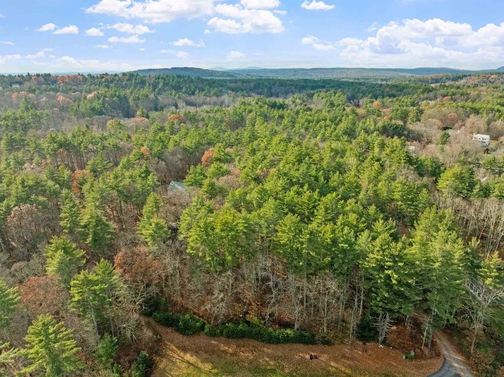 79 Woodward Road Merrimack NH 03054