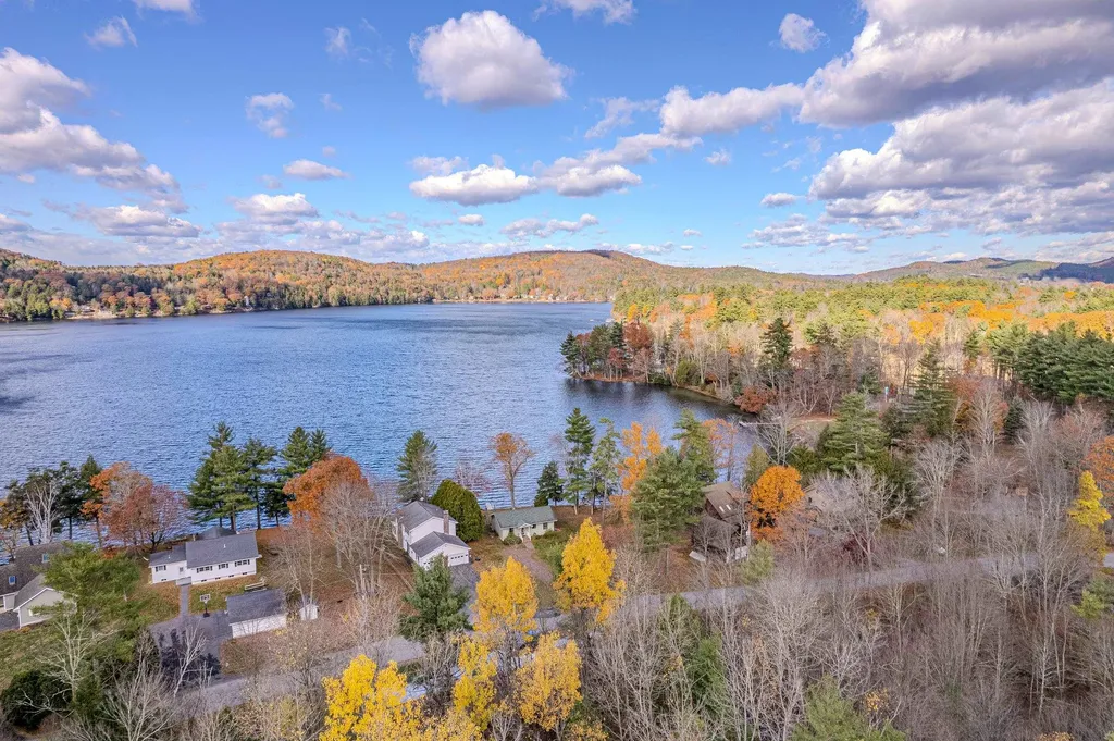 136 Cones Point Road Poultney VT 05764