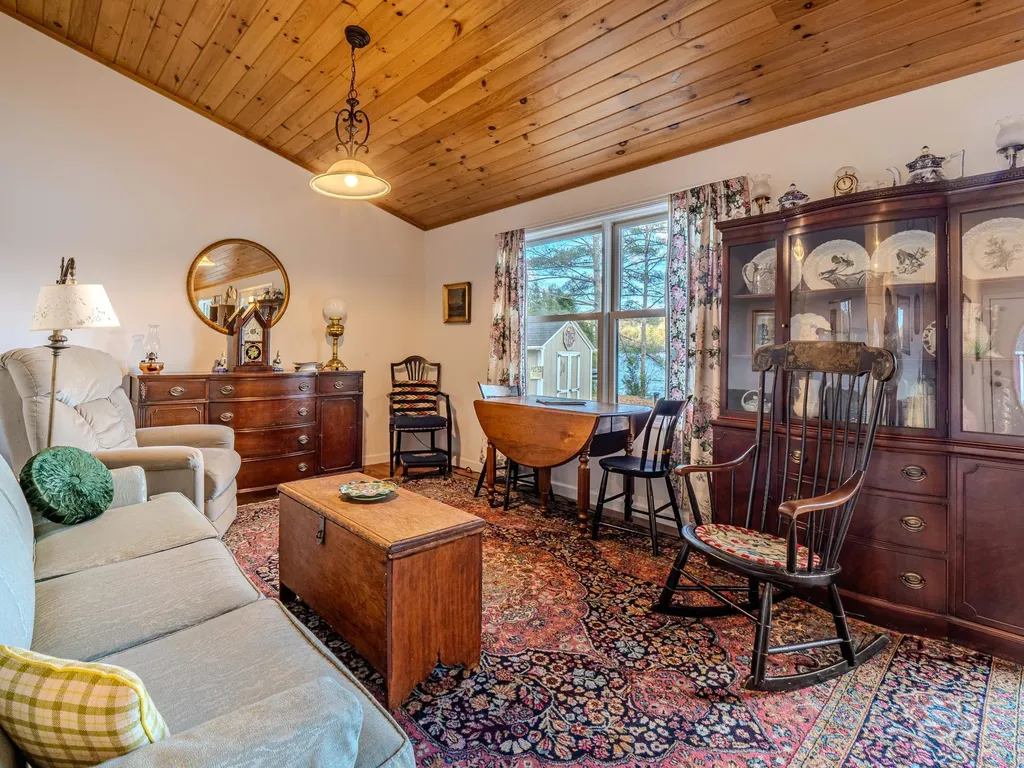 136 Cones Point Road Poultney VT 05764