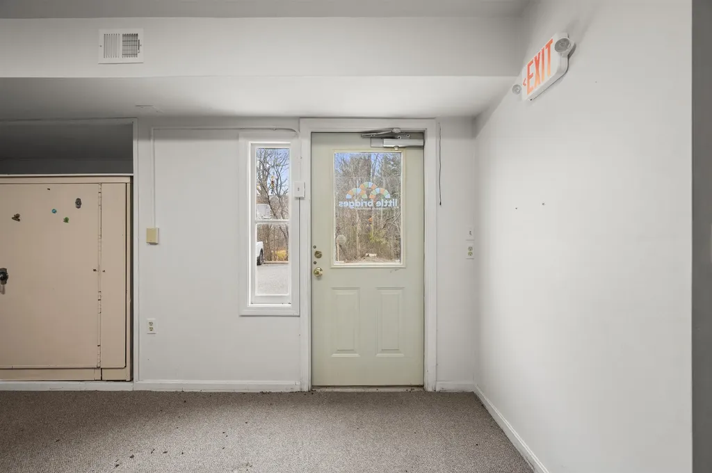 2425 Lafayette Road Portsmouth NH 03801