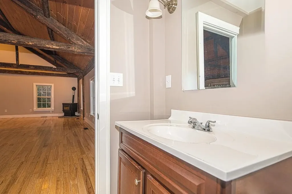 17 Waumbeck Road Wolfeboro NH 03894