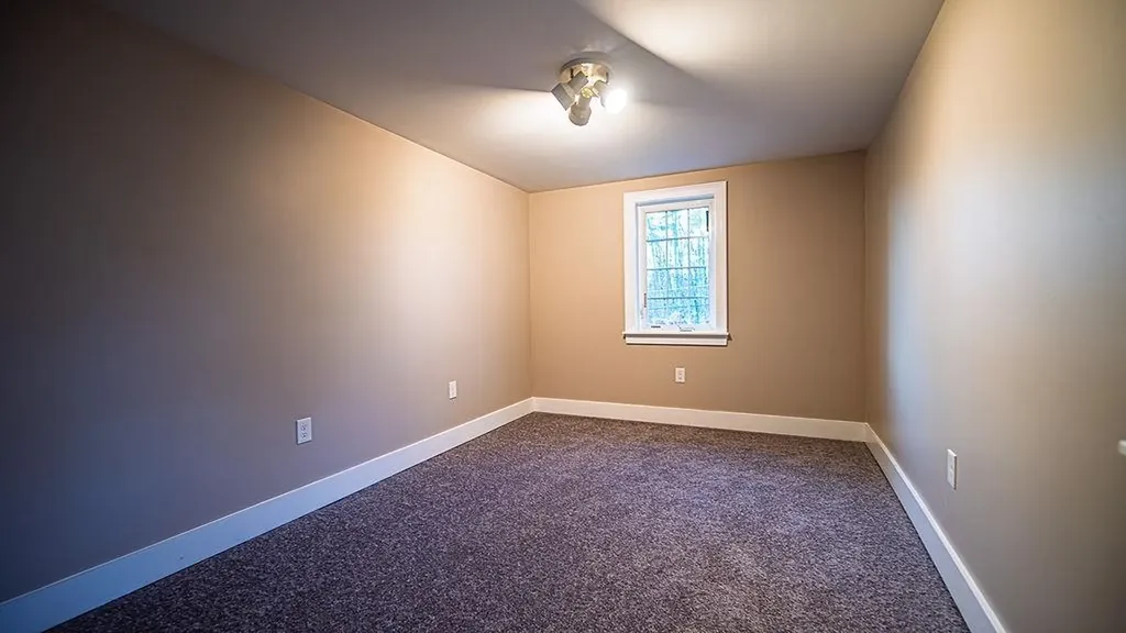 17 Waumbeck Road Wolfeboro NH 03894