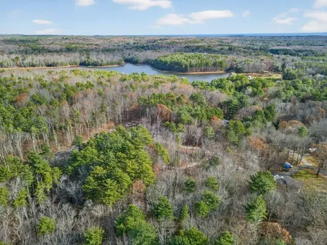 2 Lils Alley York ME 03909