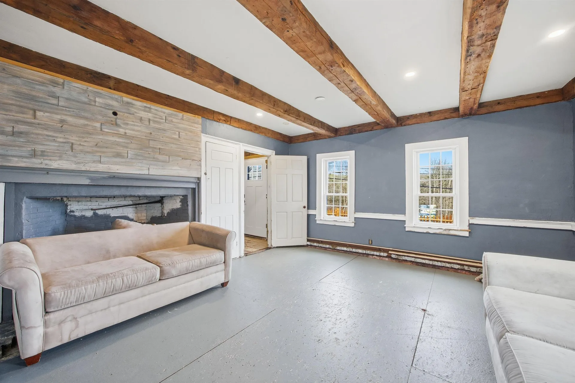 70 White Mountain Highway Tamworth NH 03817-4663