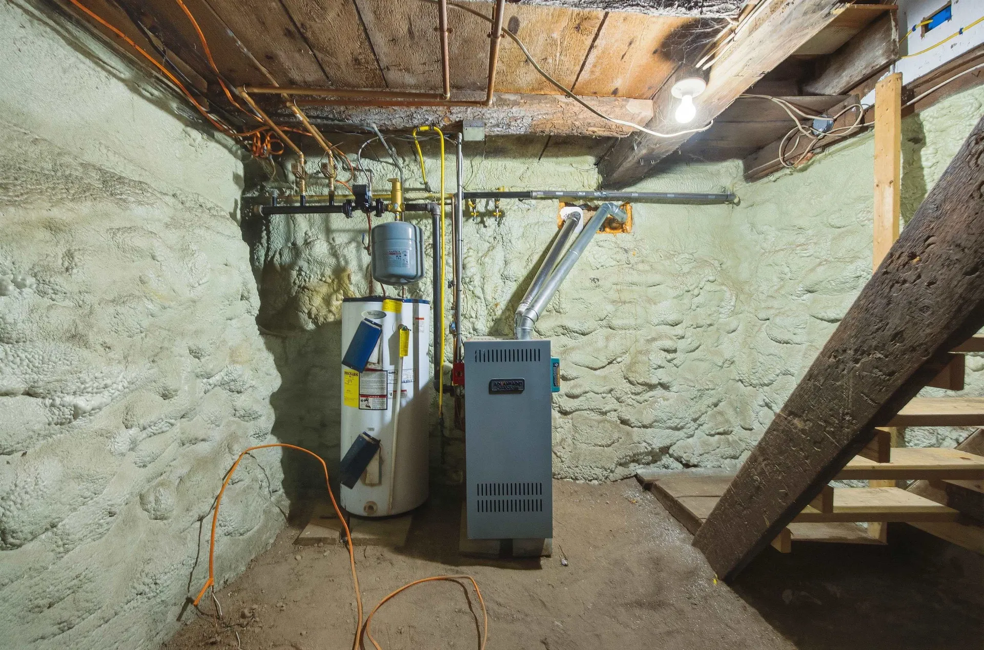 70 White Mountain Highway Tamworth NH 03817-4663