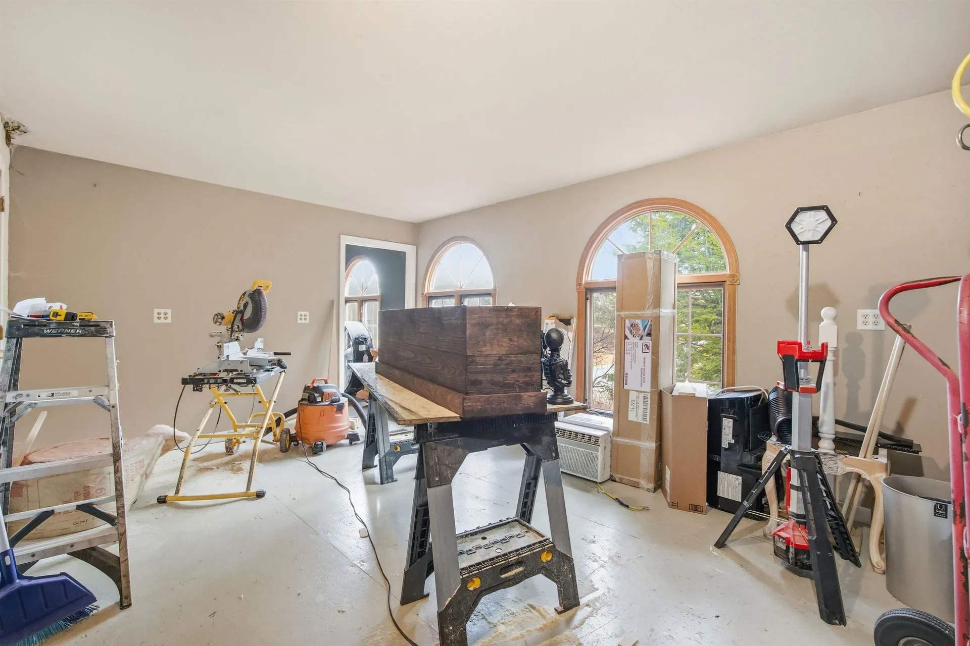 70 White Mountain Highway Tamworth NH 03817-4663