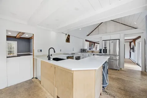 70 White Mountain Highway Tamworth NH 03817-4663