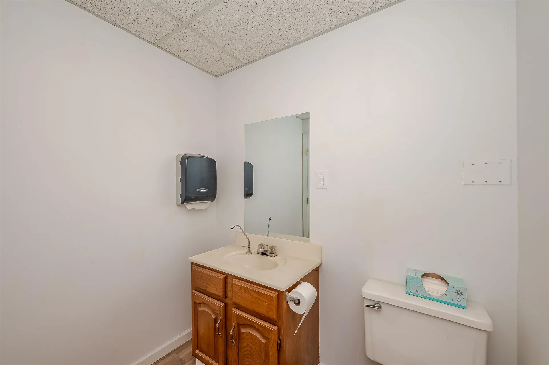 16 Kingston Road Exeter NH 03833