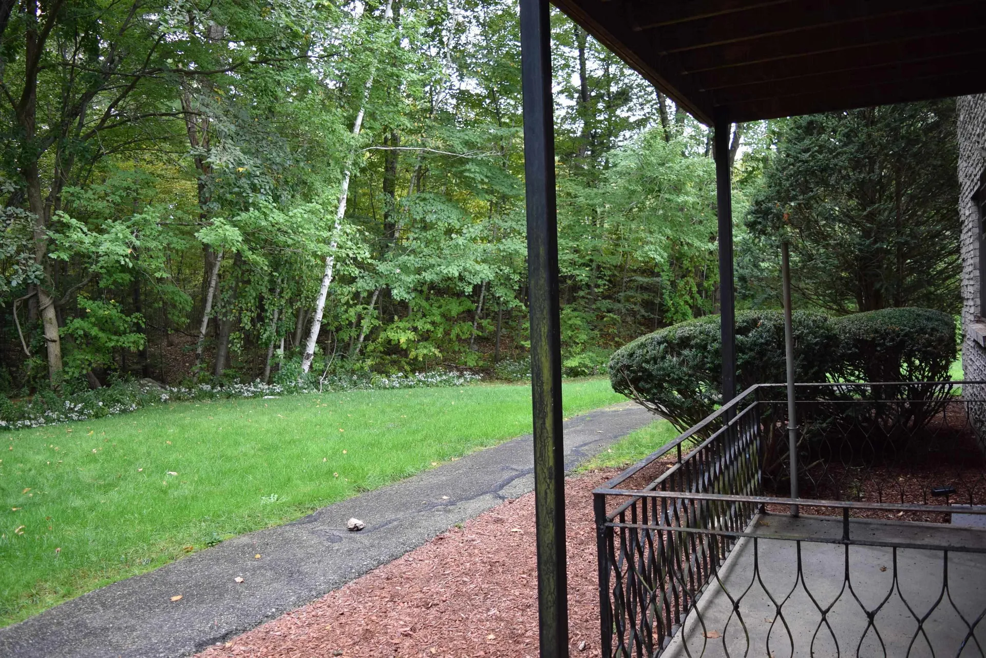 4 Strawberry Bank Road Nashua NH 03062-2759