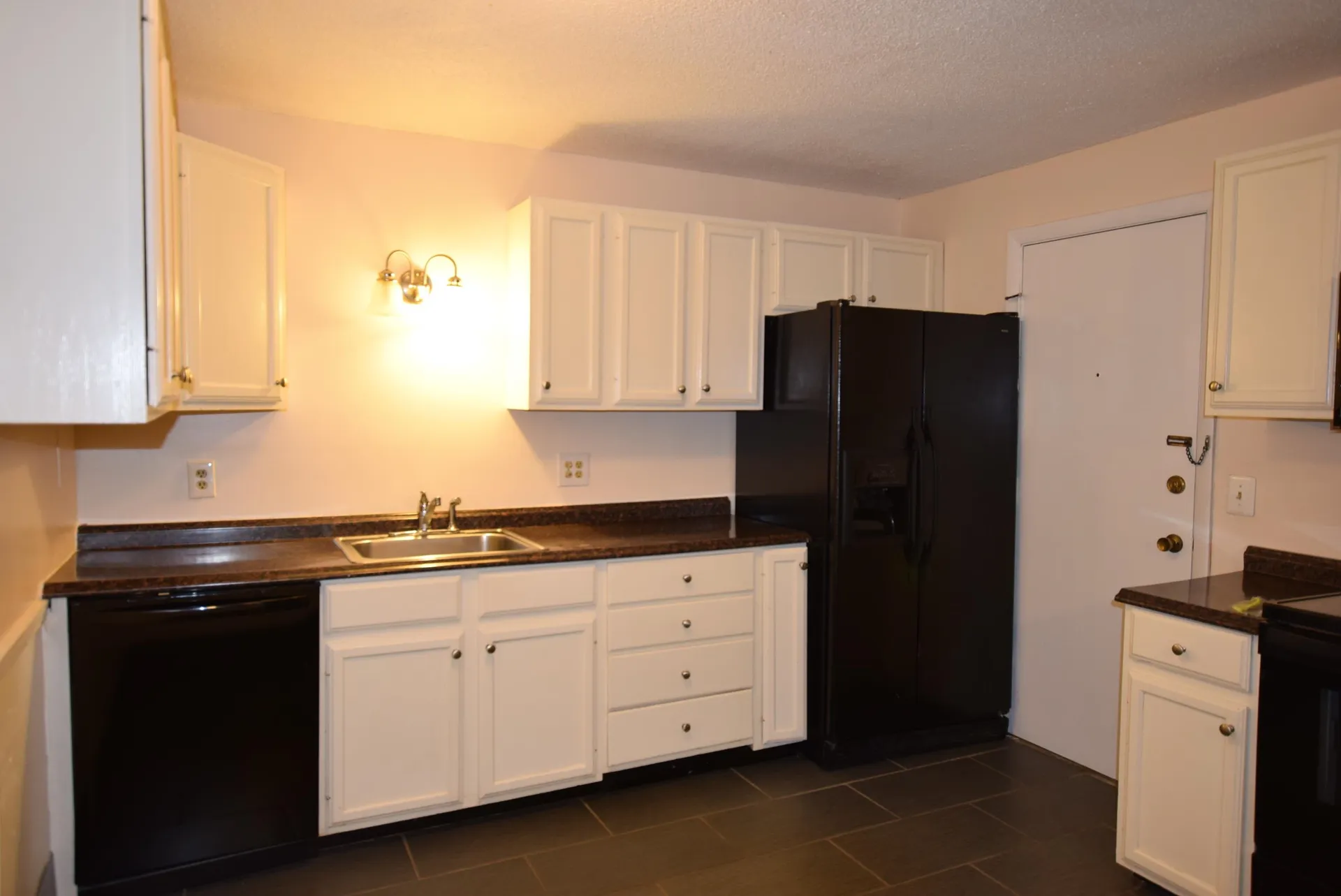 4 Strawberry Bank Road Nashua NH 03062-2759