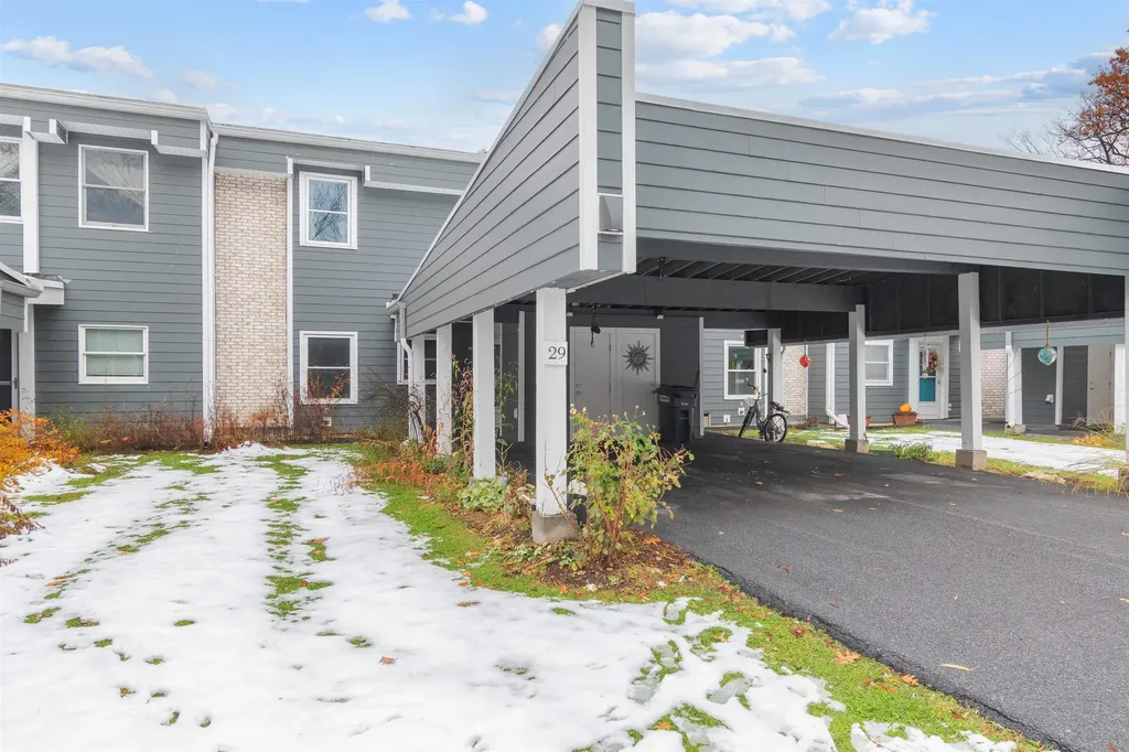 8 Timber Lane South Burlington VT 05403