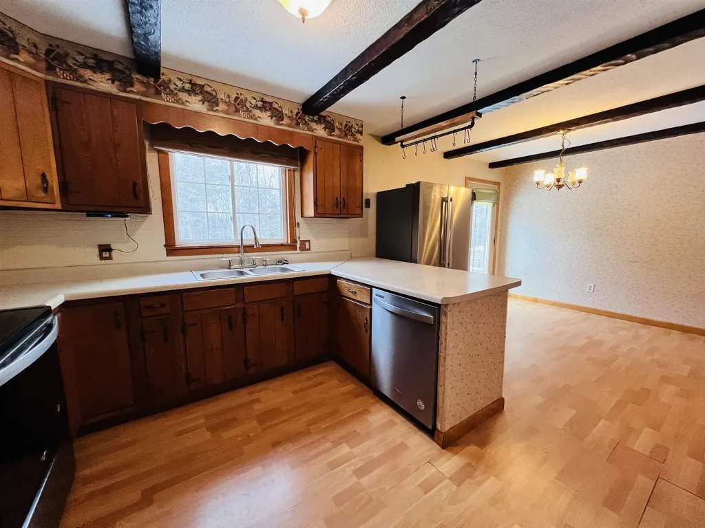 583 Pinehurst Street Lyndon VT 05851