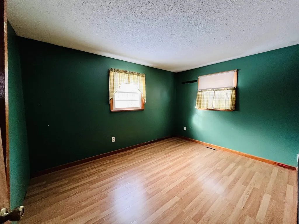 583 Pinehurst Street Lyndon VT 05851