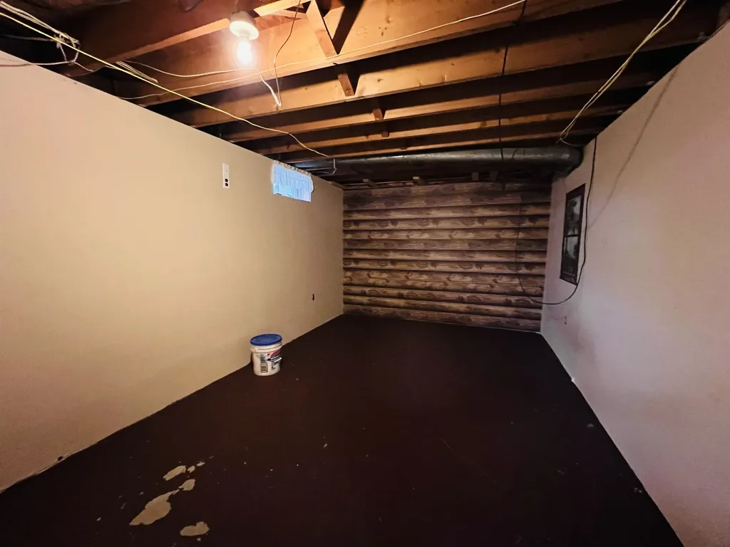 583 Pinehurst Street Lyndon VT 05851