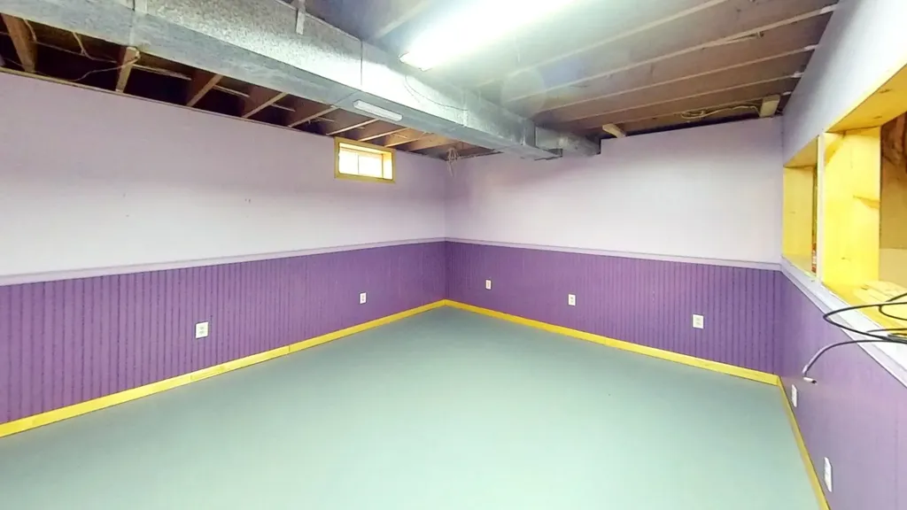 583 Pinehurst Street Lyndon VT 05851