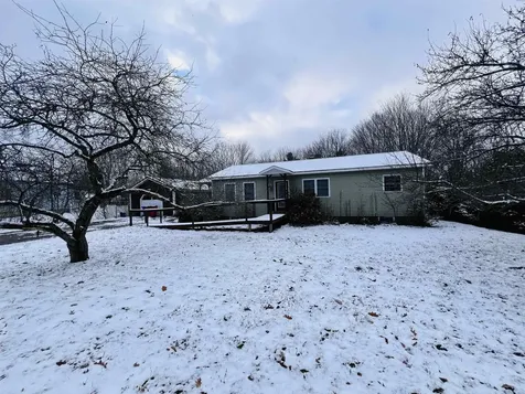 583 Pinehurst Street Lyndon VT 05851