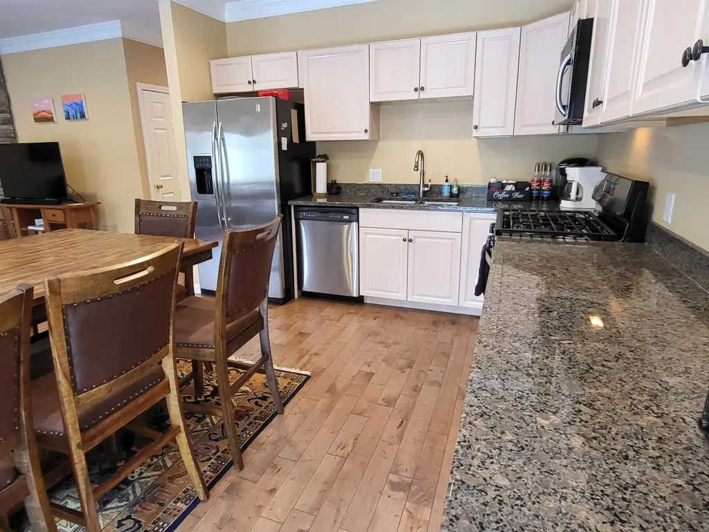 130A Woodland Loop Lincoln NH 03251