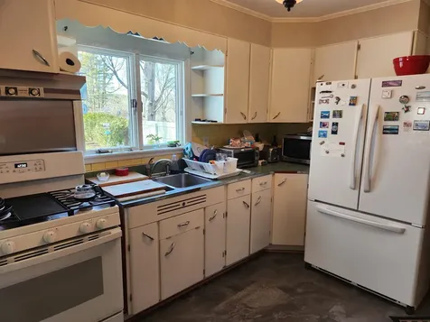 291 College Street Poultney VT 05764