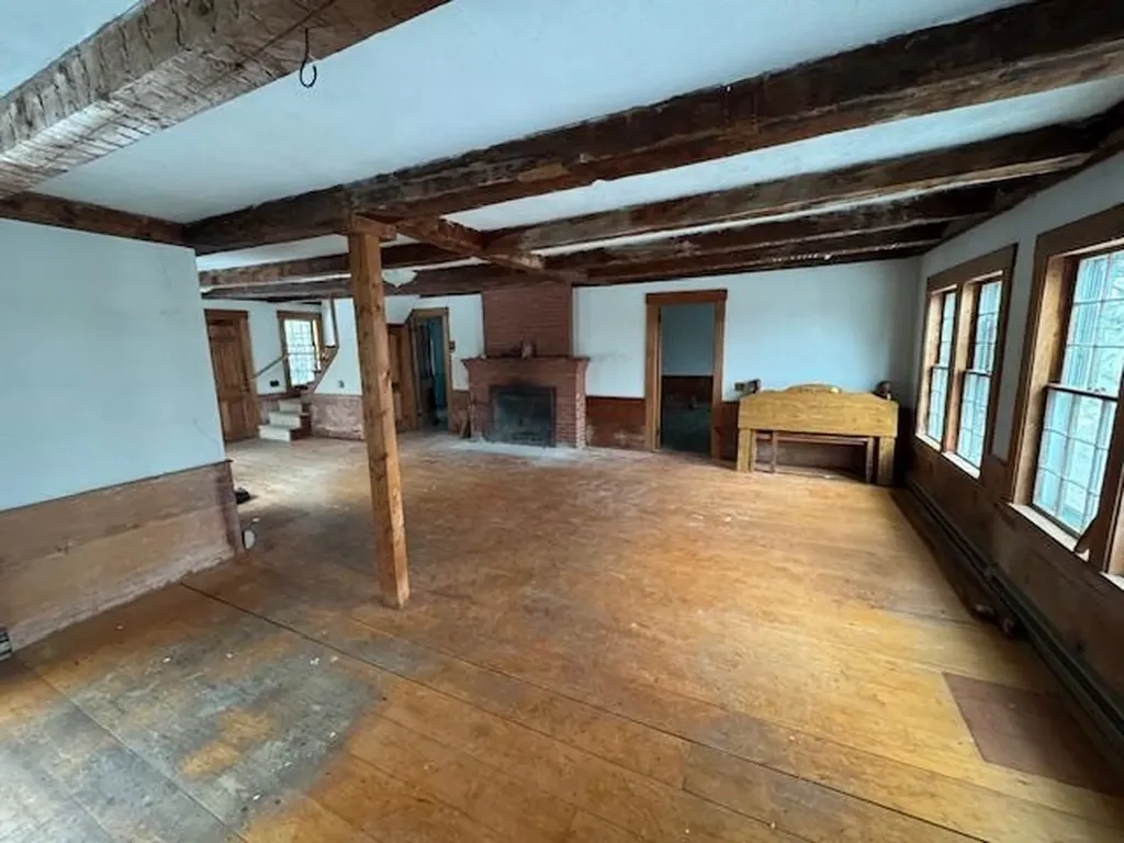 190 Upper Edsall Road Greensboro VT 05841