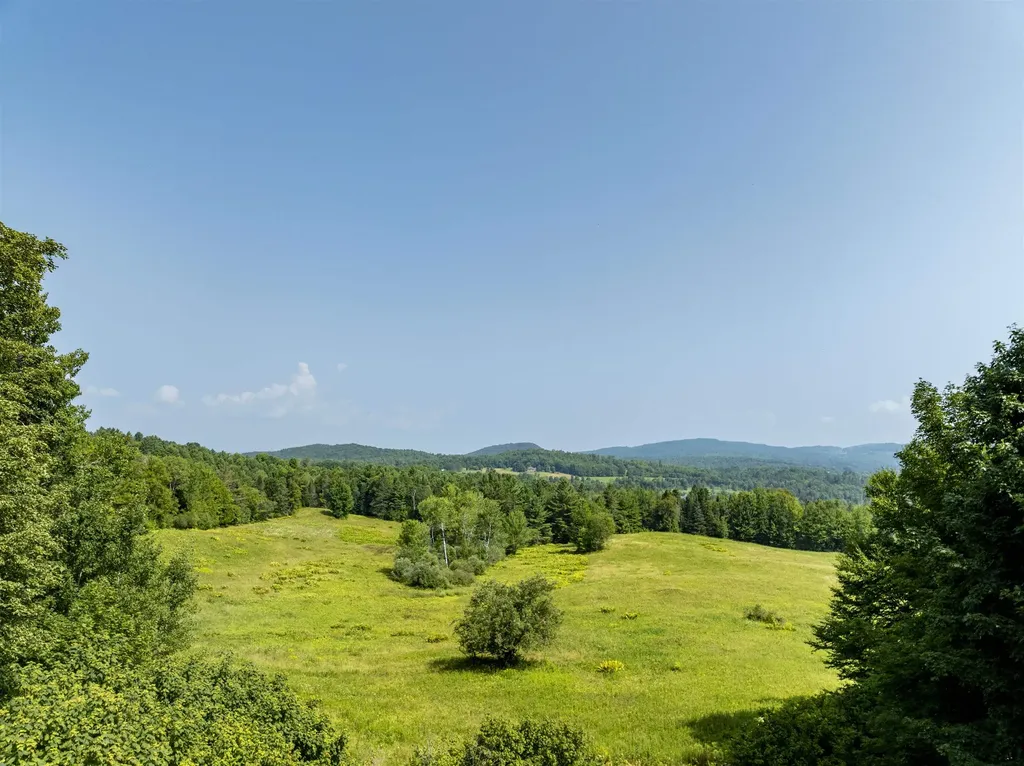 190 Upper Edsall Road Greensboro VT 05841