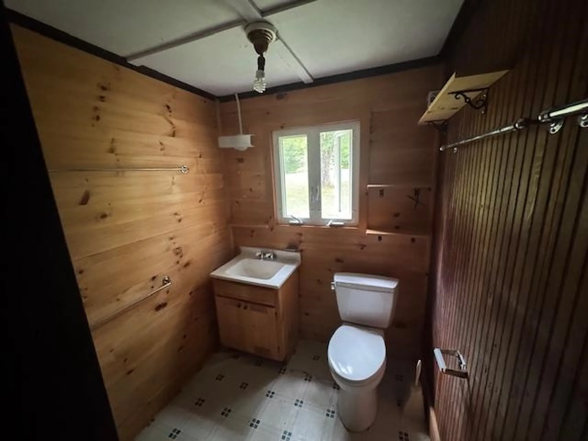 190 Upper Edsall Road Greensboro VT 05841