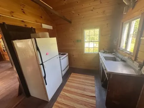 190 Upper Edsall Road Greensboro VT 05841