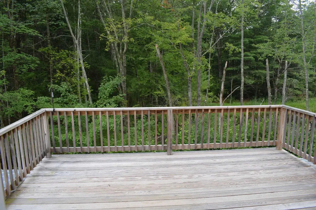 46 Little River Road Kingston NH 03848