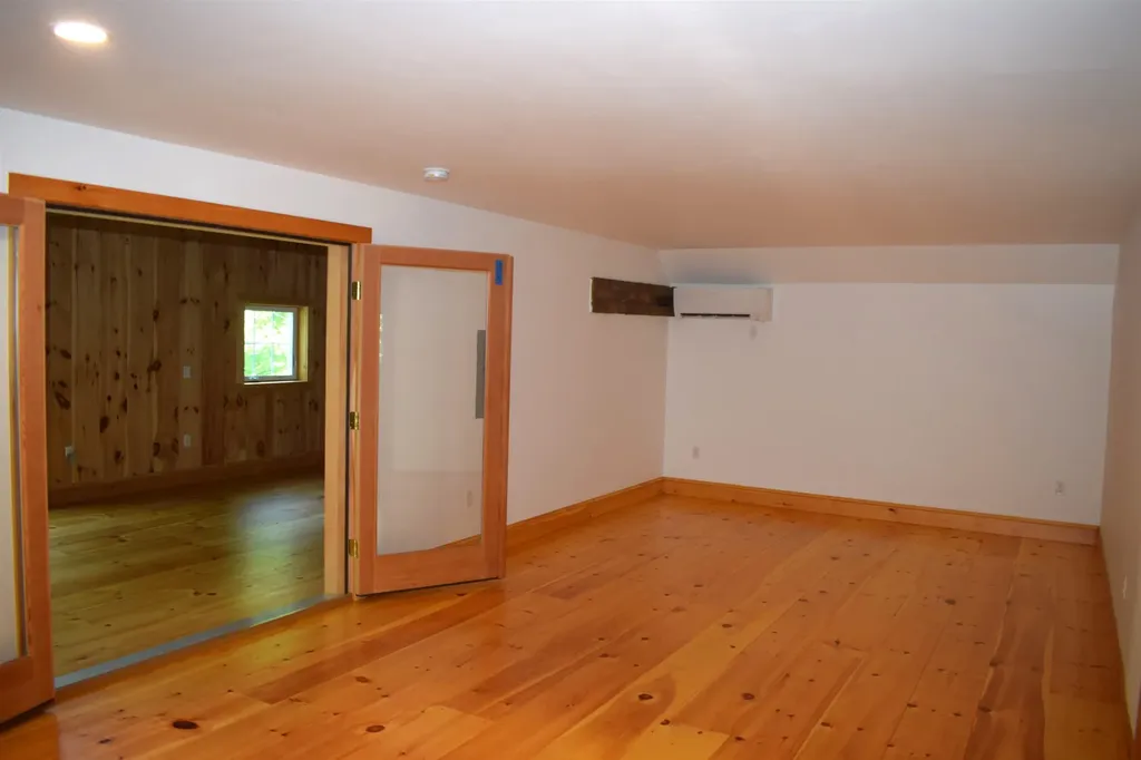 46 Little River Road Kingston NH 03848