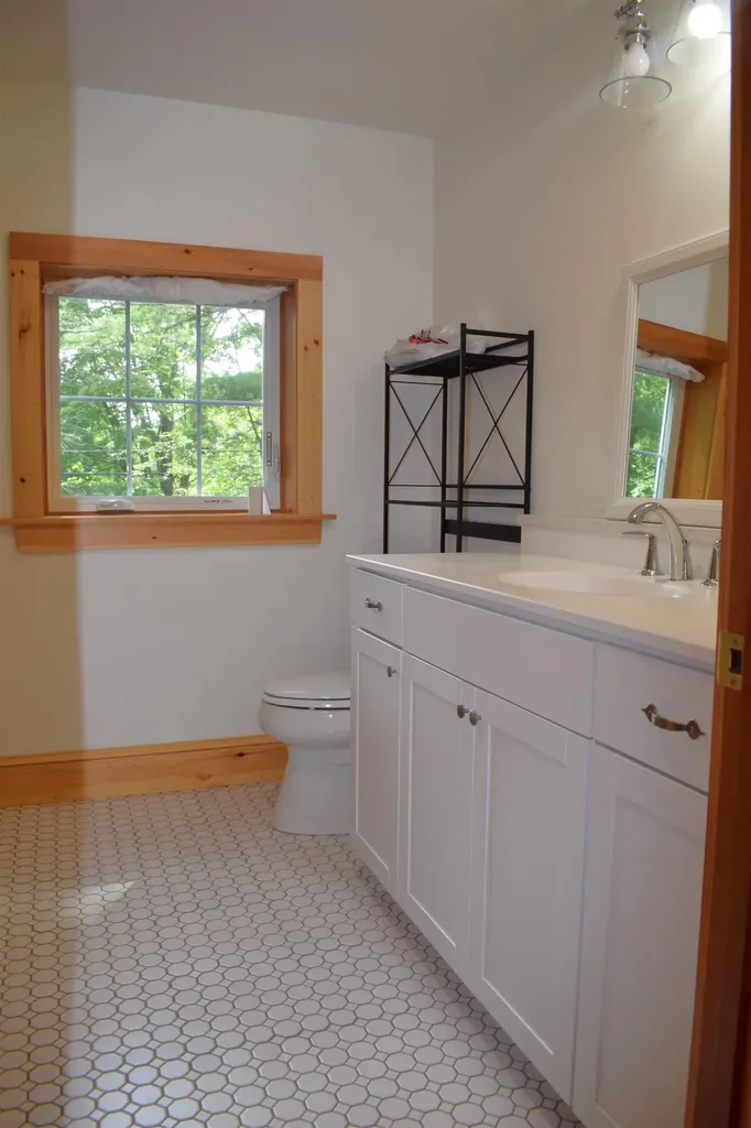 46 Little River Road Kingston NH 03848