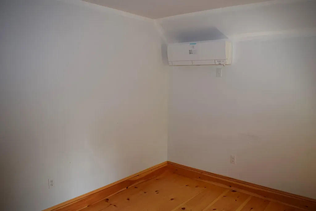 46 Little River Road Kingston NH 03848