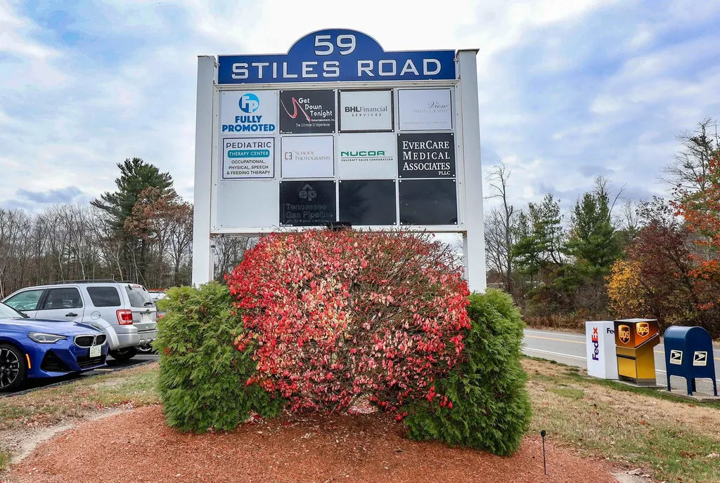 59 Stiles Road Salem NH 03079