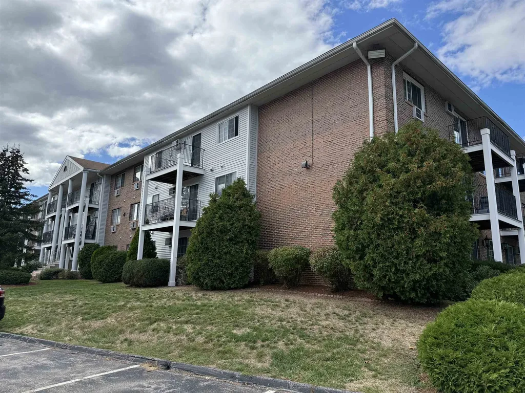 383 Huse Road Manchester NH 03103