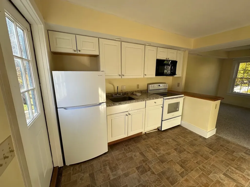 21 Nelson Street Troy NH 03465