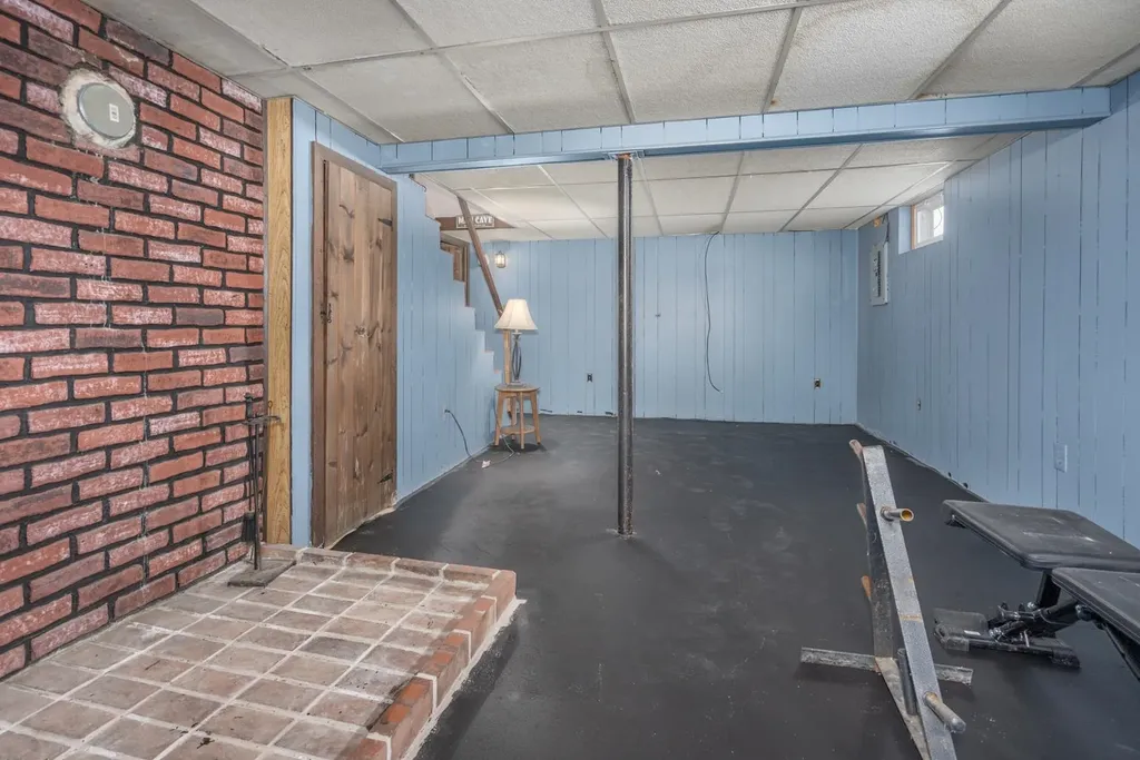 56 Chamberlain Street Rochester NH 03867