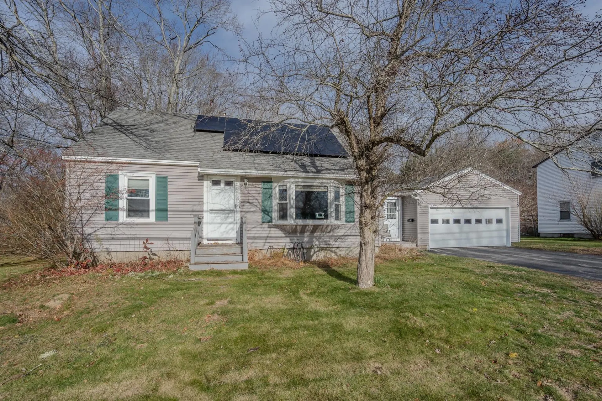 56 Chamberlain Street Rochester NH 03867