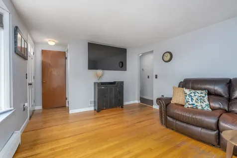 56 Chamberlain Street Rochester NH 03867