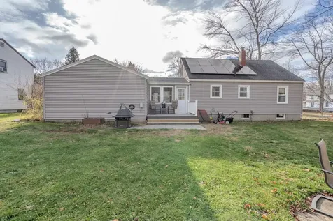 56 Chamberlain Street Rochester NH 03867