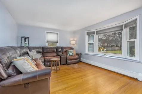 56 Chamberlain Street Rochester NH 03867