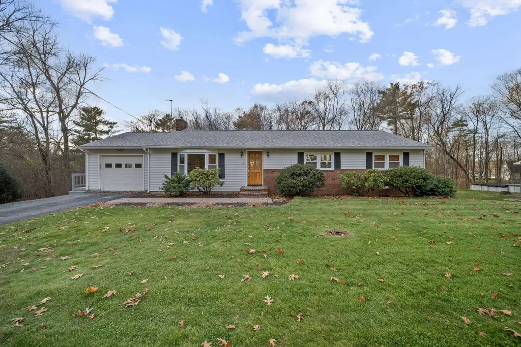 7 Dexter Street Derry NH 03038