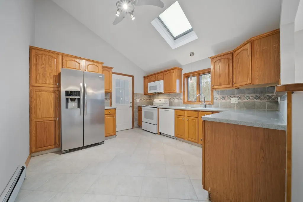 7 Dexter Street Derry NH 03038