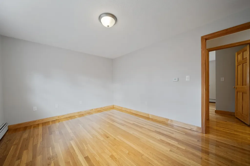 7 Dexter Street Derry NH 03038