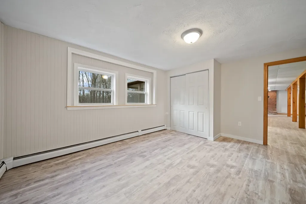 7 Dexter Street Derry NH 03038